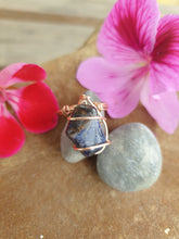 Load image into Gallery viewer, Lapis Lazuli Copper Crystal Ring
