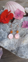 Load image into Gallery viewer, Mother of pearl &amp; Carnelian earrings
