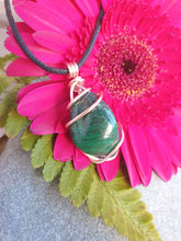 Load image into Gallery viewer, Malachite pendant necklace
