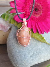 Load image into Gallery viewer, Sunstone Pendant Necklace
